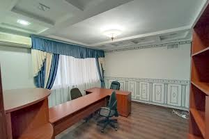 комерційна за адресою Обсерваторний пров., 2/4