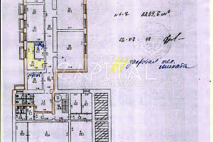 комерційна за адресою Варязький пров., 4
