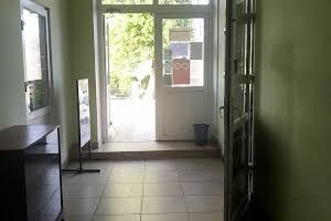 комерційна за адресою Андрея Шептицького вул., 5