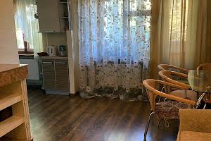 квартира за адресою Соборна вул. (50 років Жовтня), 8