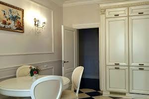 квартира за адресою Літературна, 12 А