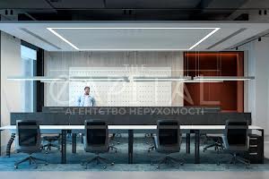 комерційна за адресою Жилянська вул., 25