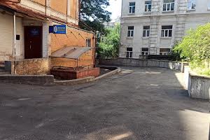 коммерческая по адресу Лютеранская ул., 12