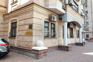комерційна за адресою Малопідвальна вул., 14