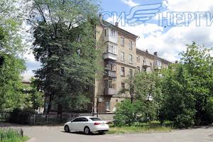 квартира за адресою Сергія Набоки пл., 13/9