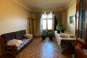 квартира за адресою Карантинна вул., 14