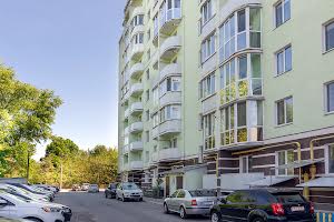 квартира за адресою Курсанта Єськова вул., 26