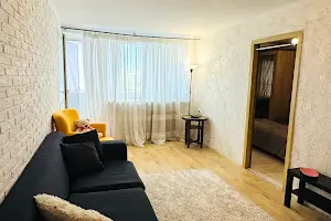 квартира за адресою Торгова вул., 1Б