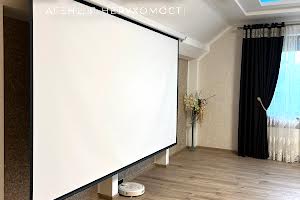 будинок за адресою Михайла Янгеля вул.