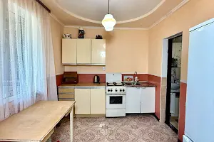 дом по адресу вул.Новоселів, 124
