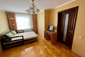 дом по адресу Владимира Моссаковского ул. (Клари Цеткін), 30