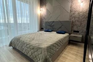 квартира за адресою Набережна Перемоги вул., 5