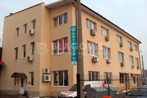 комерційна за адресою Лугова вул., 9