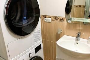 квартира за адресою Академіка Володимира Гнатюка вул. (), 22а