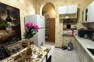 квартира за адресою Садова вул., 7