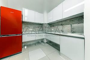 комерційна за адресою Кловський узвіз, 7a