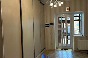 дом по адресу Окружна