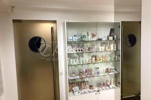 комерційна за адресою Джона Маккейна вул. (Івана Кудрі), 42