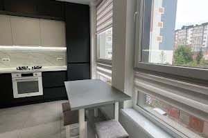 квартира за адресою Коновальця, 35