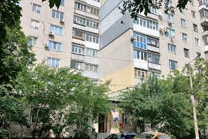 квартира за адресою Степана Бандери вул., 8