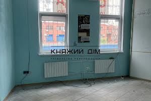 комерційна за адресою Олександра Мишуги вул., 9А