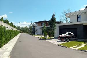 будинок за адресою Центральна вул., 33