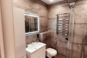 квартира за адресою Роксоляни вул., 18
