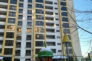 квартира за адресою Володимира Івасюка вул., 82