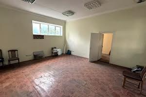 комерційна за адресою Стрийська вул., 45