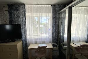 будинок за адресою Катерини Білокур вул. (Берінга), 76