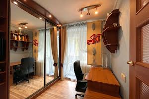 квартира за адресою Семафорна вул., 32