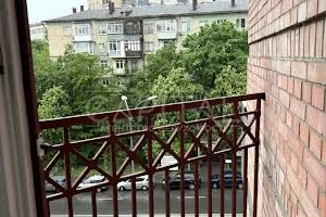 комерційна за адресою Кловський узвіз, 11