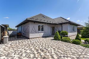 дом по адресу с. Осещина, Центральна
