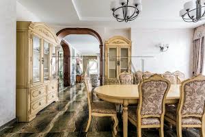 дом по адресу Плютовская ул.