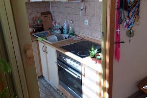 квартира за адресою Тролейбусна вул., 8
