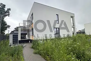 будинок за адресою Маршала Ворошилова