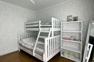 квартира за адресою Космічна вул., 3-А