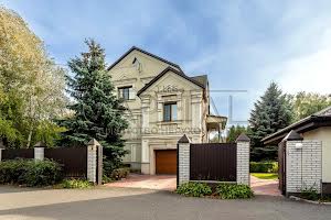будинок за адресою смт. Козин, Вишнева вул.