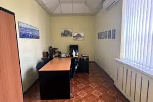 комерційна за адресою Артільна вул., 6-Б
