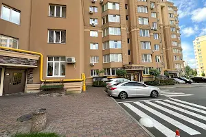комерційна за адресою Боголюбова вул., 24