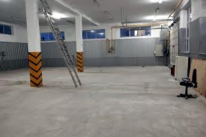 коммерческая по адресу Столична, 3 б