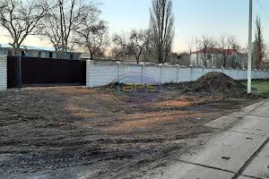 комерційна за адресою Паркова вул., 32
