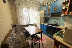 квартира за адресою Одеса, Владислава Бувалкіна вул. (Бочарова Генерала), 23