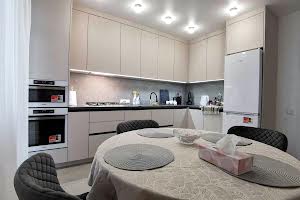 квартира за адресою Залізнична вул., 7а