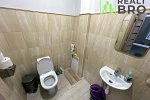 комерційна за адресою Курчатова, 1