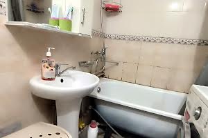 квартира за адресою Довженка вул., 44