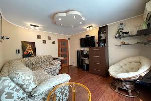 квартира за адресою Семафорна вул., 32