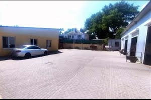 комерційна за адресою Стовпова вул., 5