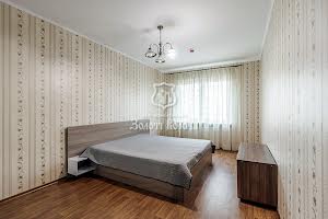 квартира за адресою Софії Русової вул., 3