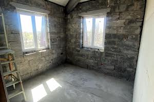 квартира за адресою Космонавтів вул., 66а